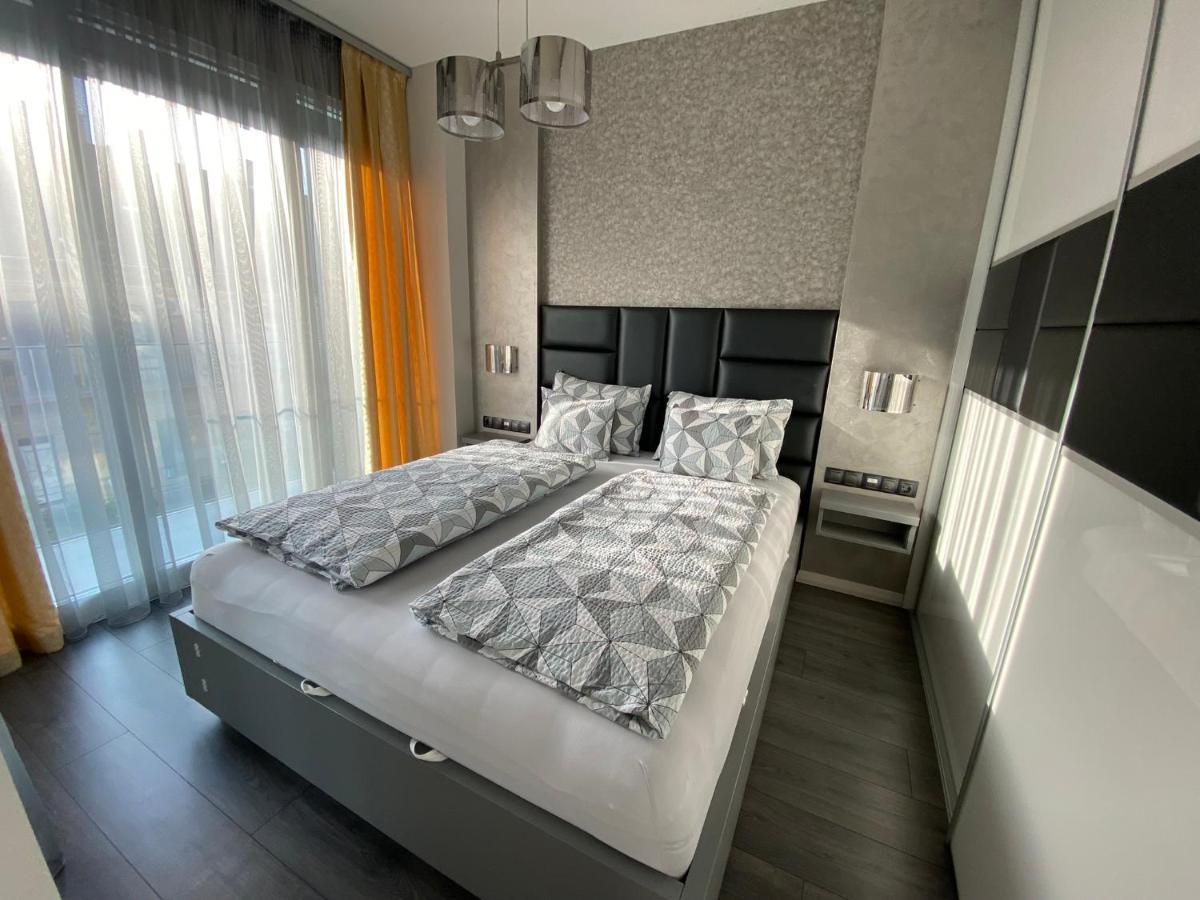 Noir Silvery Apartman Szeged Buitenkant foto