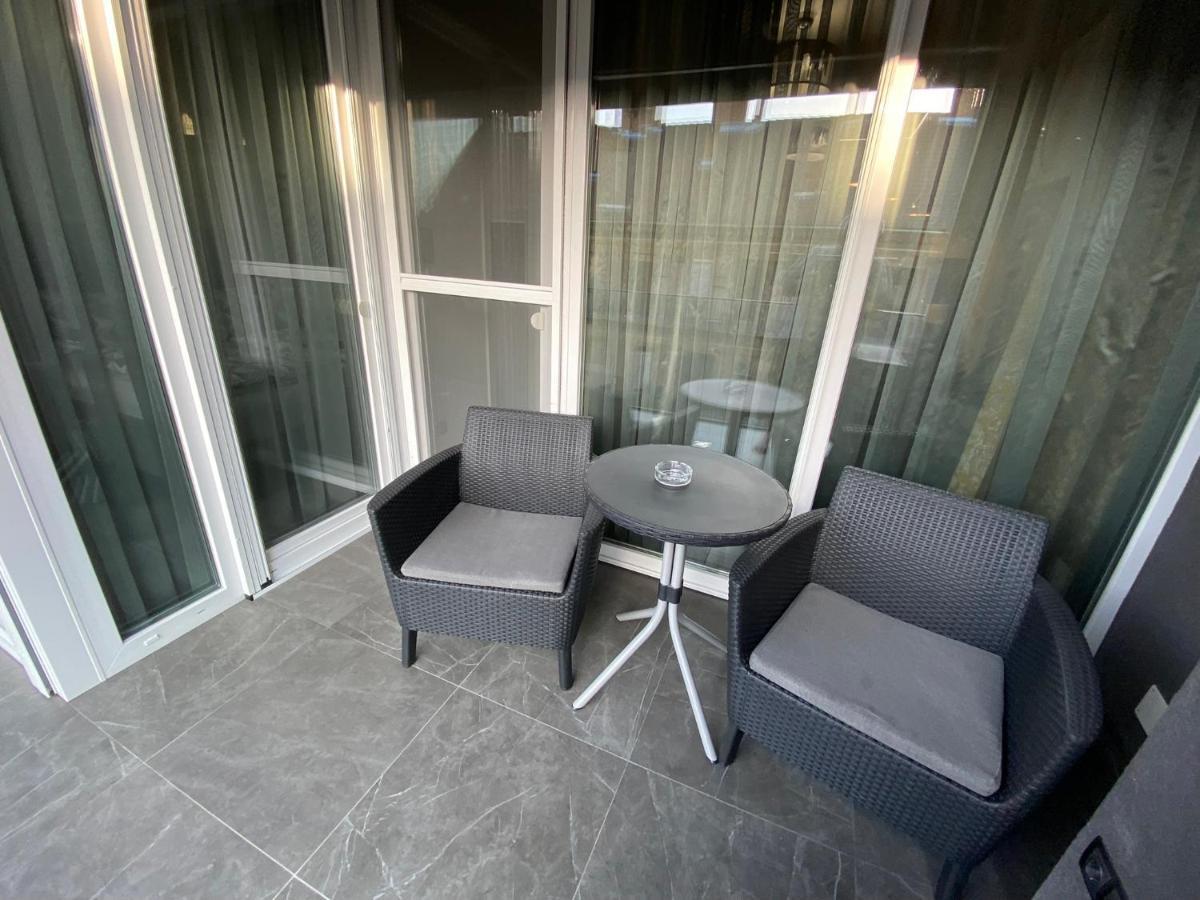 Noir Silvery Apartman Szeged Buitenkant foto